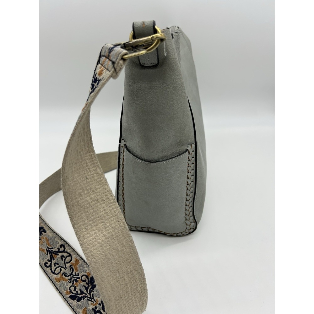 Jen & Co Penny Vegan Leather Bucket Bag Crossbody Guitar Strap - Picture 6 of 15